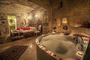 Casia Cave Suites