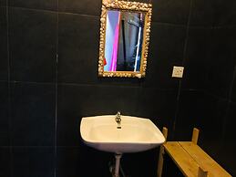 Scorpion Hill Lodge - Hostel