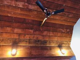 Scorpion Hill Lodge - Hostel