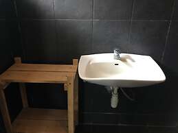 Scorpion Hill Lodge - Hostel