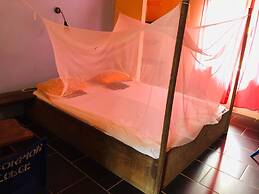 Scorpion Hill Lodge - Hostel