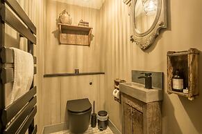 Old Hall Country Breaks