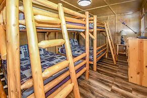 SmokyStays 10 Bedroom Cabin