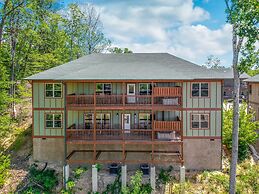 SmokyStays 10 Bedroom Cabin