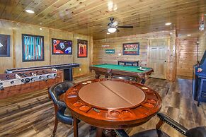 SmokyStays 10 Bedroom Cabin