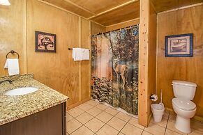 SmokyStays 10 Bedroom Cabin