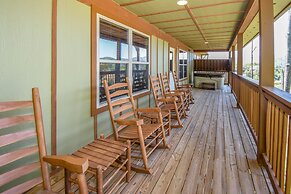 SmokyStays 10 Bedroom Cabin