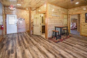 SmokyStays 10 Bedroom Cabin