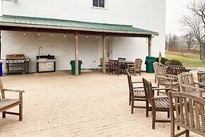 Falls of Rough Resort