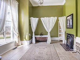 Falls of Rough Resort