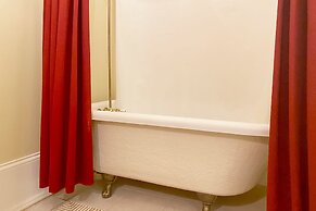 Falls of Rough Resort