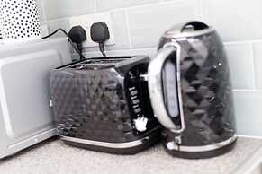 Kirkstall Serviced Apartments Leeds