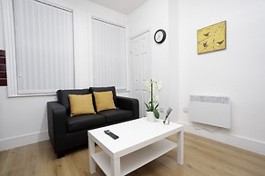 Kirkstall Serviced Apartments Leeds