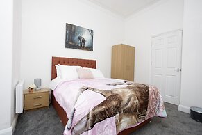 Kirkstall Serviced Apartments Leeds