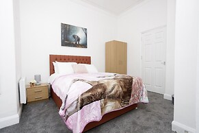 Kirkstall Serviced Apartments Leeds