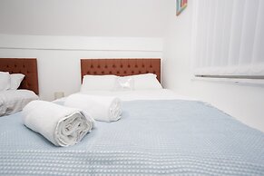 Kirkstall Serviced Apartments Leeds