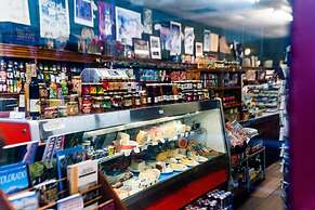 The Snowberry Sanctuary Lakefront Georgetown