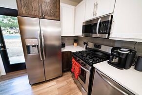 The Snowberry Sanctuary Lakefront Georgetown