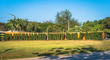 Grand Sattahip Hotel