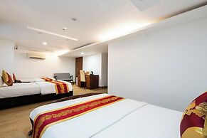 King Hotel Saigon Airport