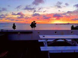 Sea Side House POLEPOLE