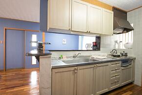 Sea Side House POLEPOLE