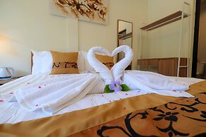 Villa & Hotel B52 Gili Air