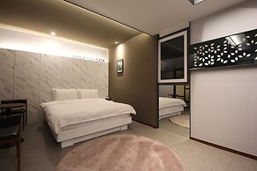 HOTEL Yeogiuhtte Pohang Mundeok