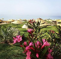 Sukha Inn Otel & Beach