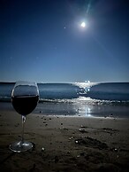 Sukha Inn Otel & Beach
