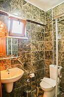 Sukha Inn Otel & Beach