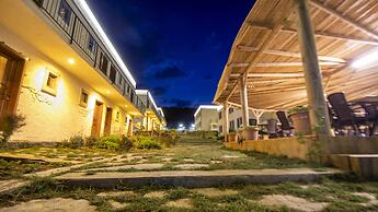 Sukha Inn Otel & Beach