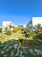 Sukha Inn Otel & Beach