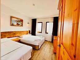 Sukha Inn Otel & Beach