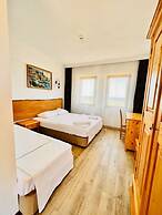 Sukha Inn Otel & Beach