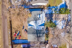 Dog-friendly by the Garden & OCC Shops & Dining