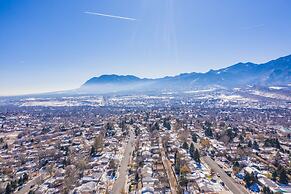 Dog-friendly by the Garden & OCC Shops & Dining