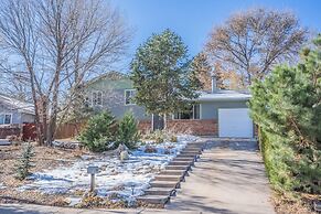 Dog-friendly by the Garden & OCC Shops & Dining