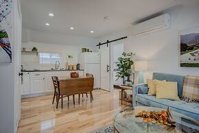 1BR Downtown Urbanitydining, Drink, Cafes & Escape