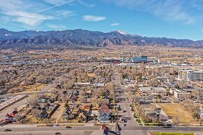 1BR Downtown Urbanitydining, Drink, Cafes & Escape