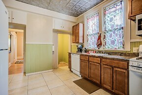 5bddowntown Victorian Charmhot Tub, Firepit