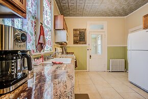 5bddowntown Victorian Charmhot Tub, Firepit