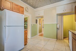 5bddowntown Victorian Charmhot Tub, Firepit