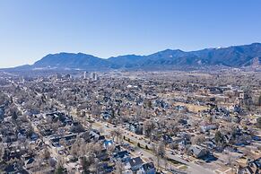 5bddowntown Victorian Charmhot Tub, Firepit