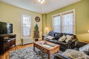 5bddowntown Victorian Charmhot Tub, Firepit