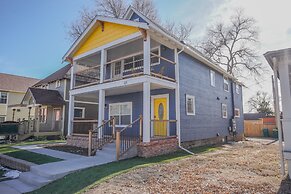 Trendy Urban Neighborhood & Dog-friendly Downtown