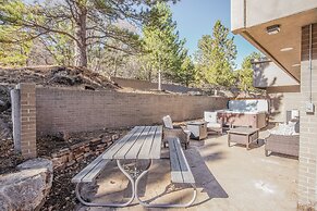 Verdant Oasisluxury, Traveler's Home W/hottub!