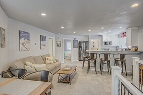 Verdant Oasisluxury, Traveler's Home W/hottub!