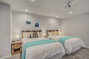 Verdant Oasisluxury, Traveler's Home W/hottub!