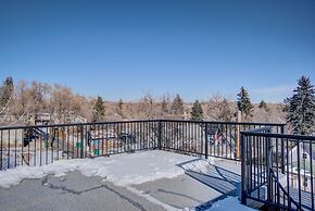 Modern Rooftop Patio New-build Townhome in COS